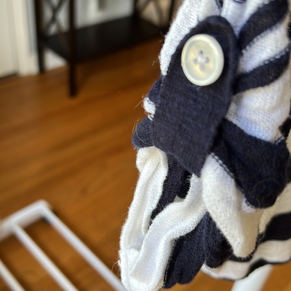 Navy and white striped sweater from express. Size small. - Picture 6 of 6